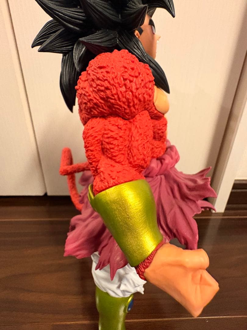 ドラゴンボール フィギュア ブロリー 超サイヤ人4