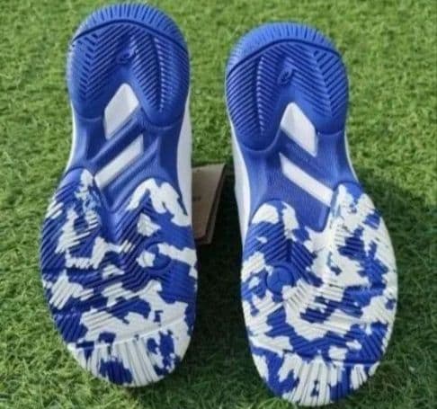 asics ジュニアバスケットシューズ 23.5cm