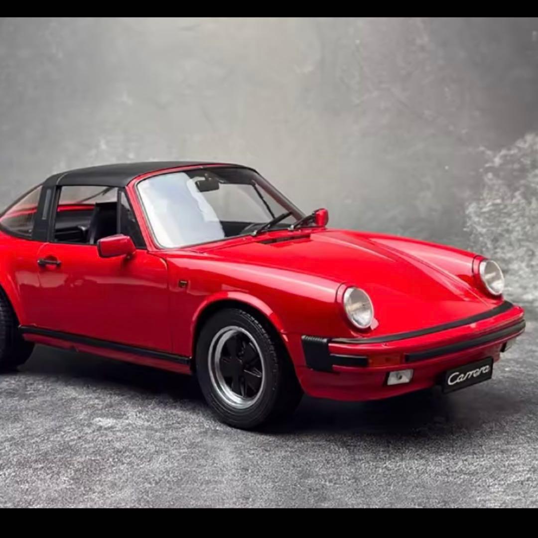 ポルシェ 911 ターボ 1/12 スケールCarrera モデル
