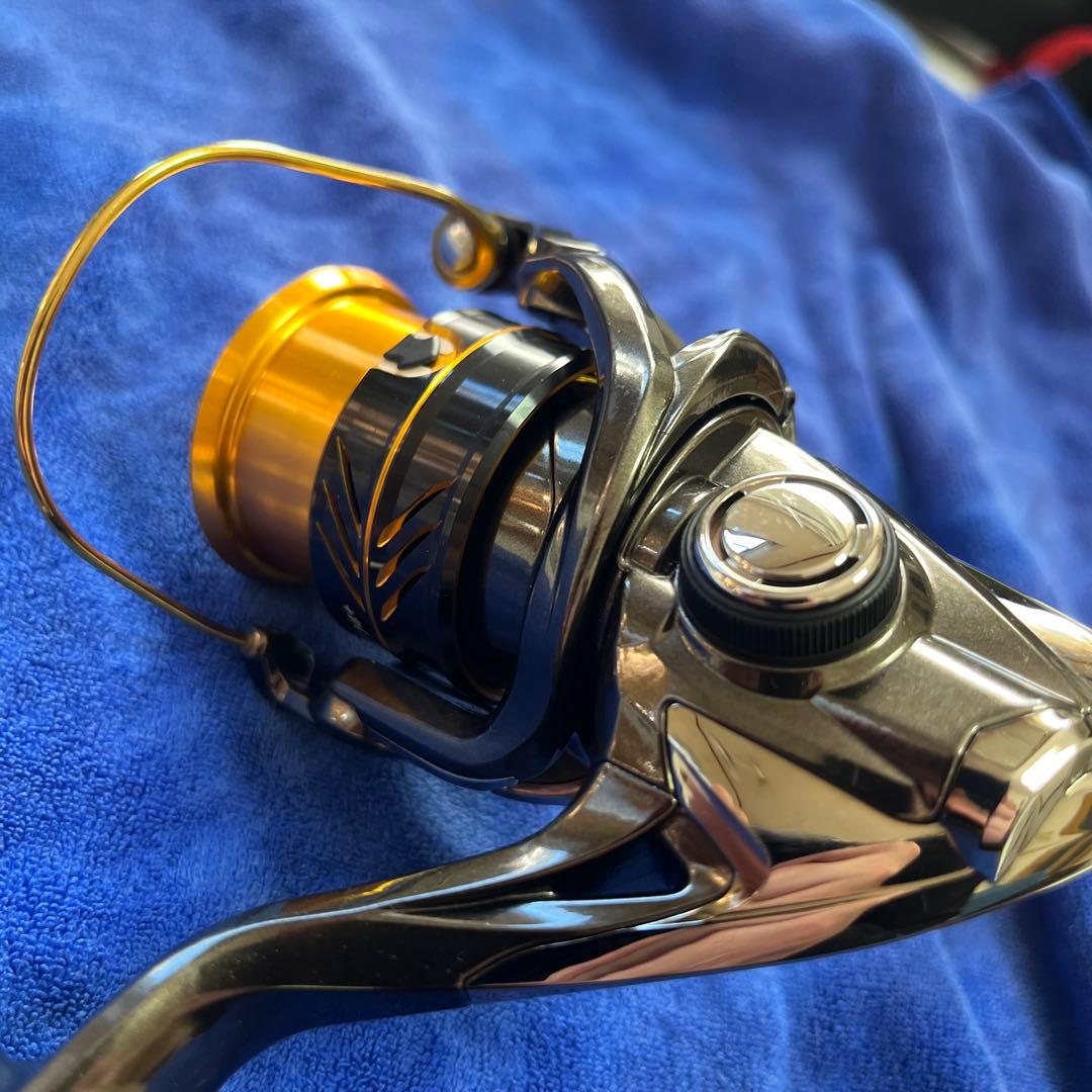 中古美品 シマノ ソアレ Ci4+ 2000SHG