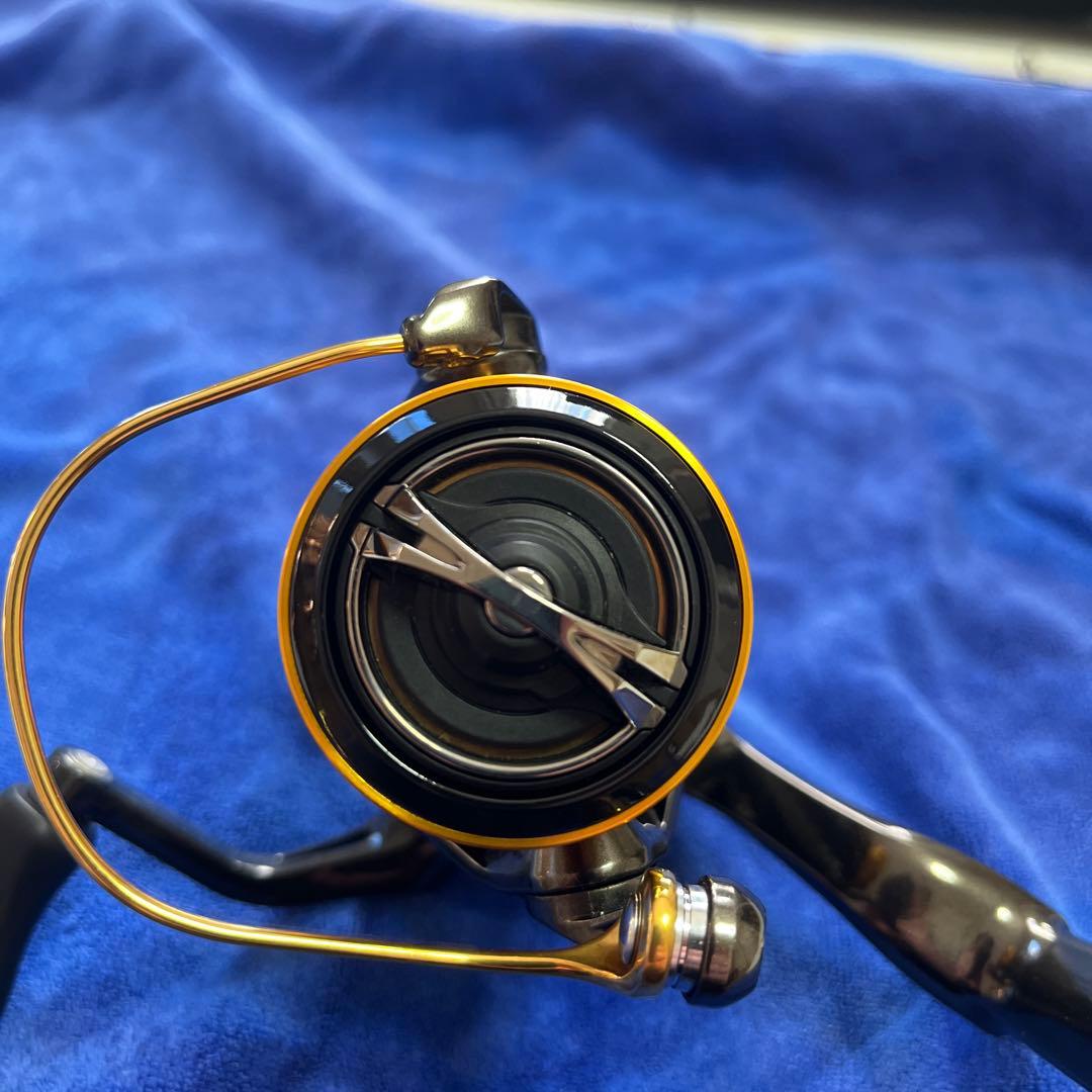 中古美品 シマノ ソアレ Ci4+ 2000SHG
