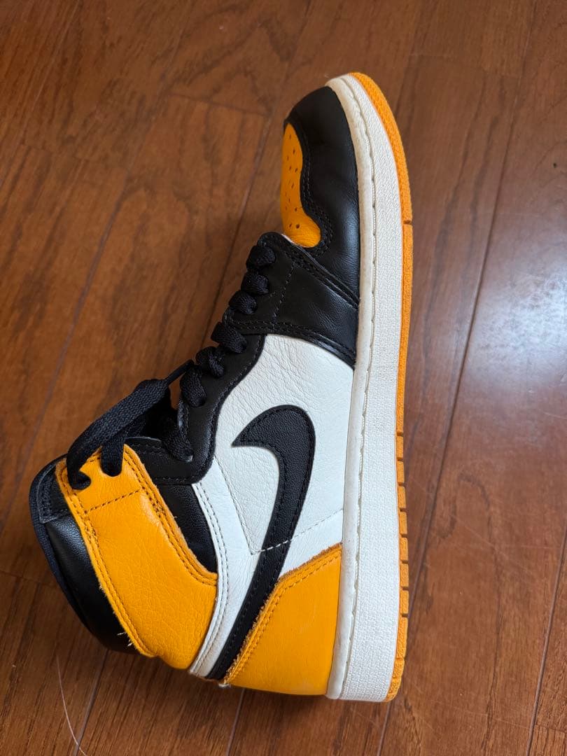 Nike Air Jordan 1 ブラック/ホワイト/オレンジ