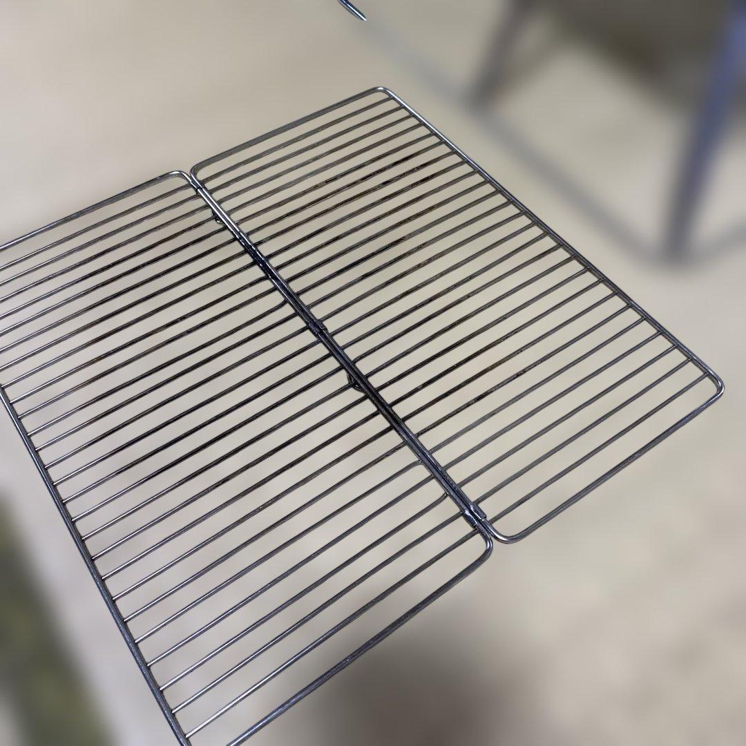 キャンプ用品　コンパクト　バーベキューBBQ 折りたたみ　グリル　小さいサイズ