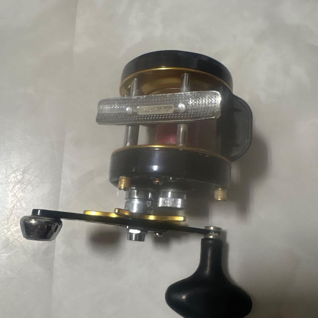 リール Abu Garcia 5600C4 Hyper Winch