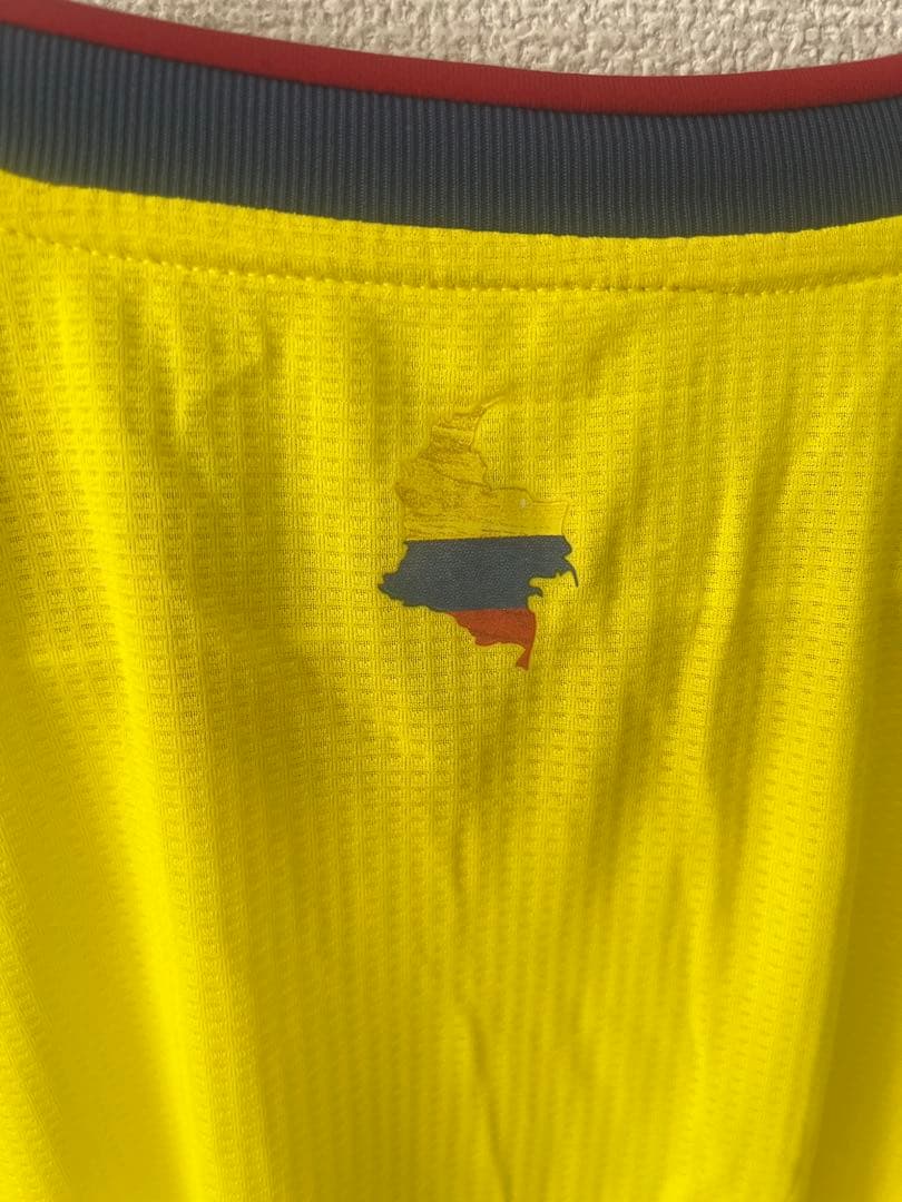 新品・未使用adidasコロンビア代表オーセンティックホームユニフォームOサイズ
