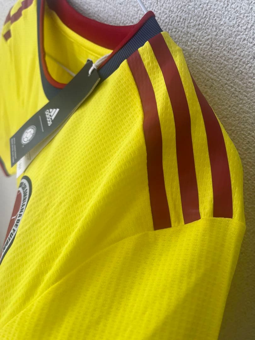 新品・未使用adidasコロンビア代表オーセンティックホームユニフォームOサイズ