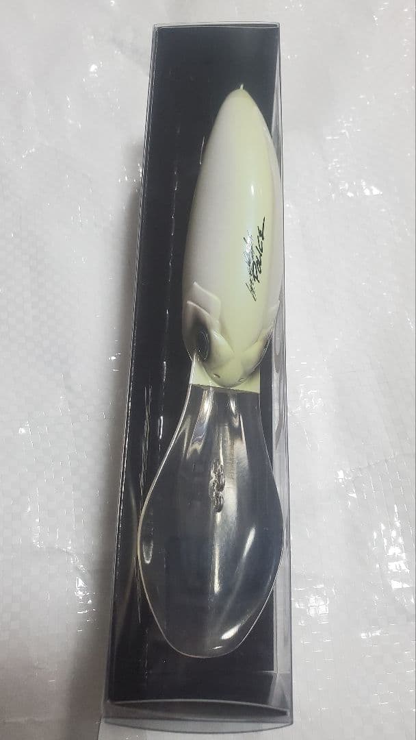 DRT police ポリス クイーン queen 新品