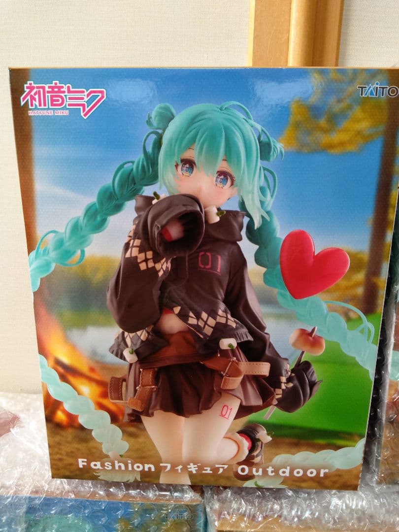 初音ミク　fashion フィギュア　outdoor　未開封　9個セット