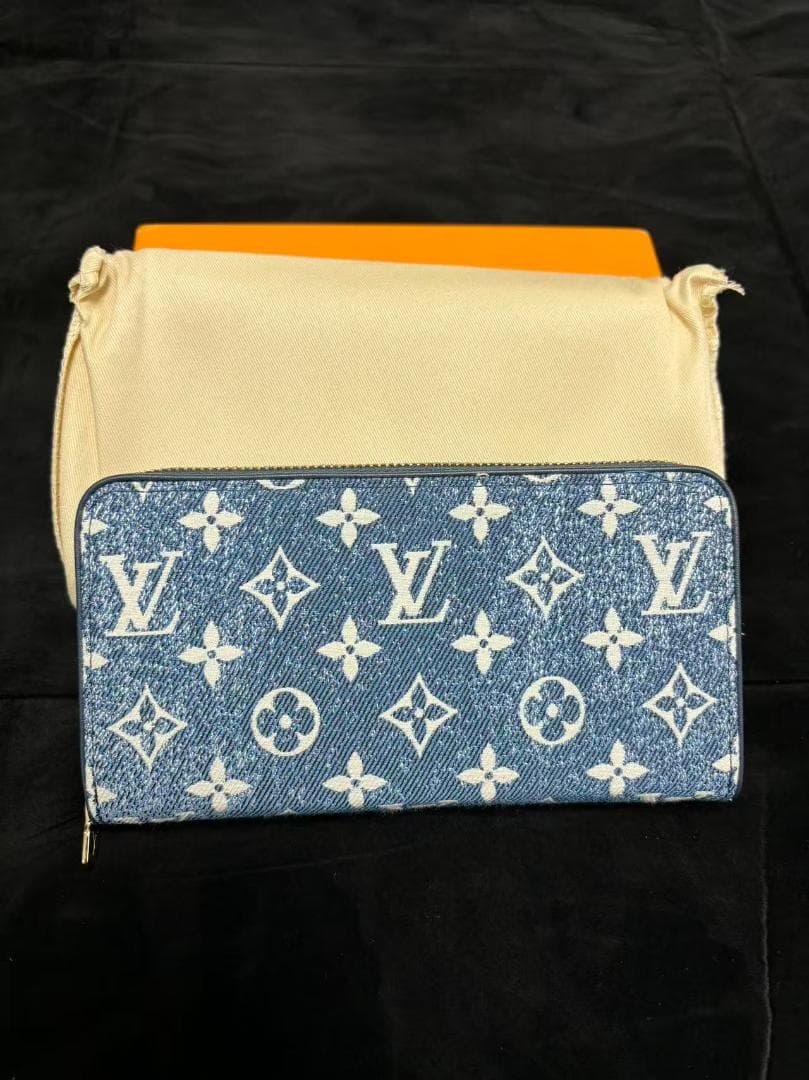 ```【大人気 】 非売品 VVVIP デニム長財布 保存袋付き~~~