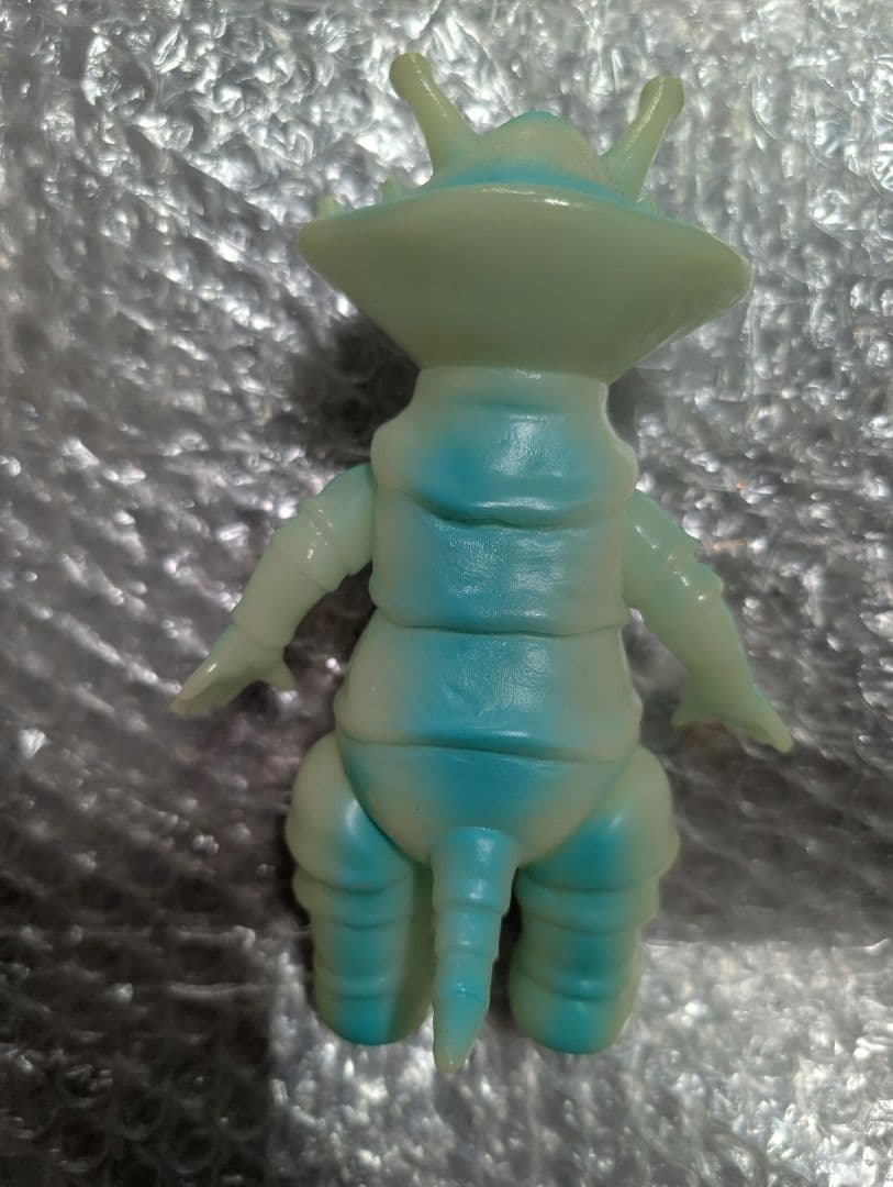 ブルマァク　リトルカネゴン　蓄光　ソフビ　ウルトラマン