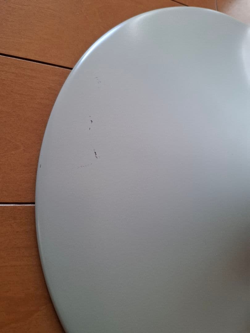 SQUAT SOURIRE α