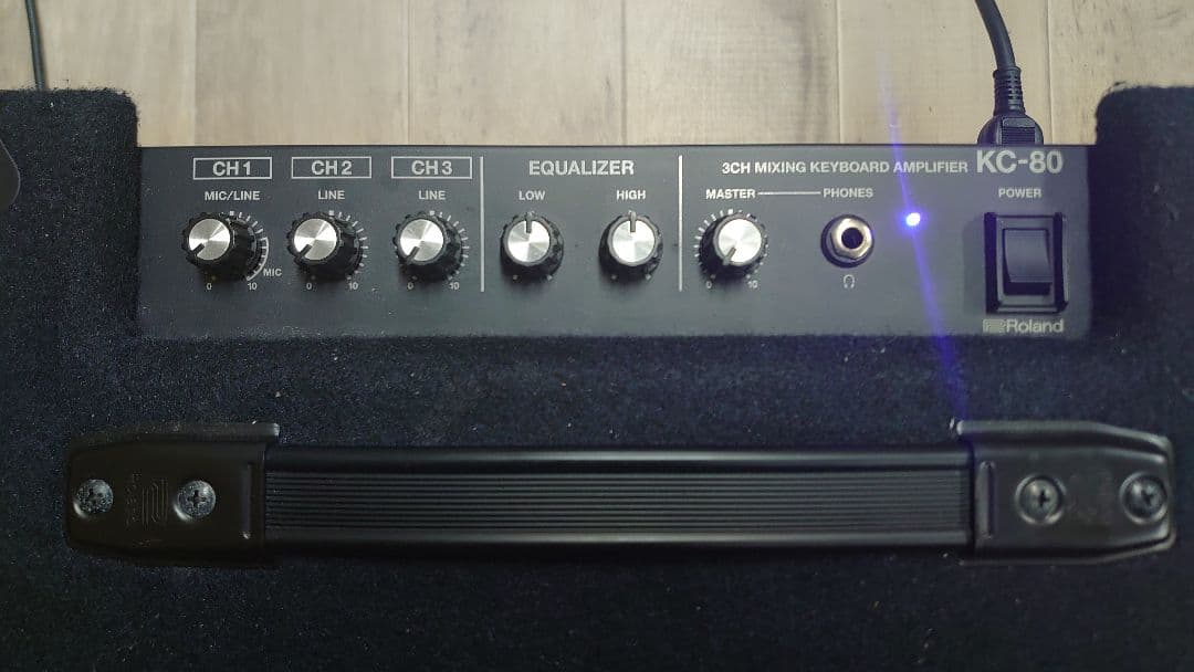 Roland KC-80 キーボードアンプ