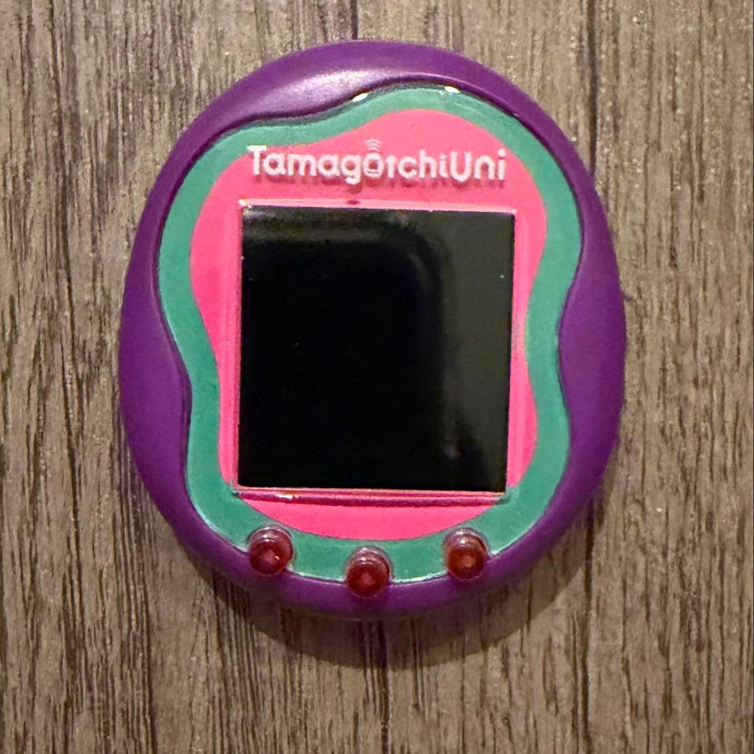 Tamagotchi Uni たまごっちユニ パープル（ベルト付き・充電器なし）