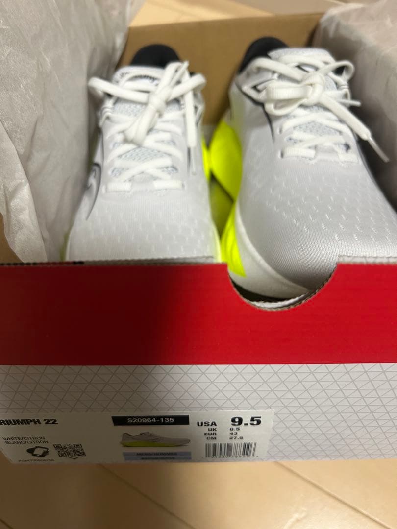 Saucony triumph 22 ホワイト/シトロン