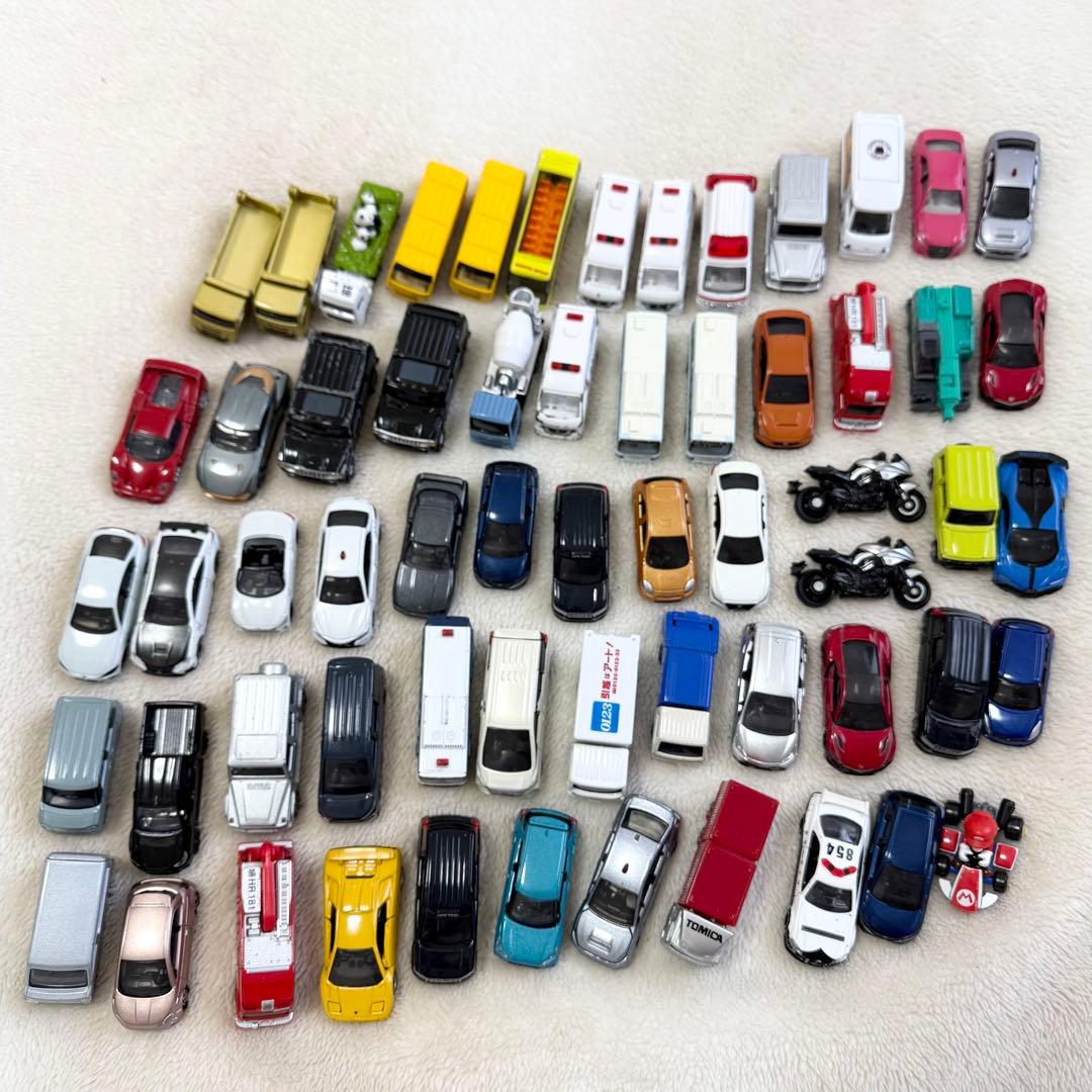 d*9様 トミカ プレミアムトミカ まとめ売り ６１台