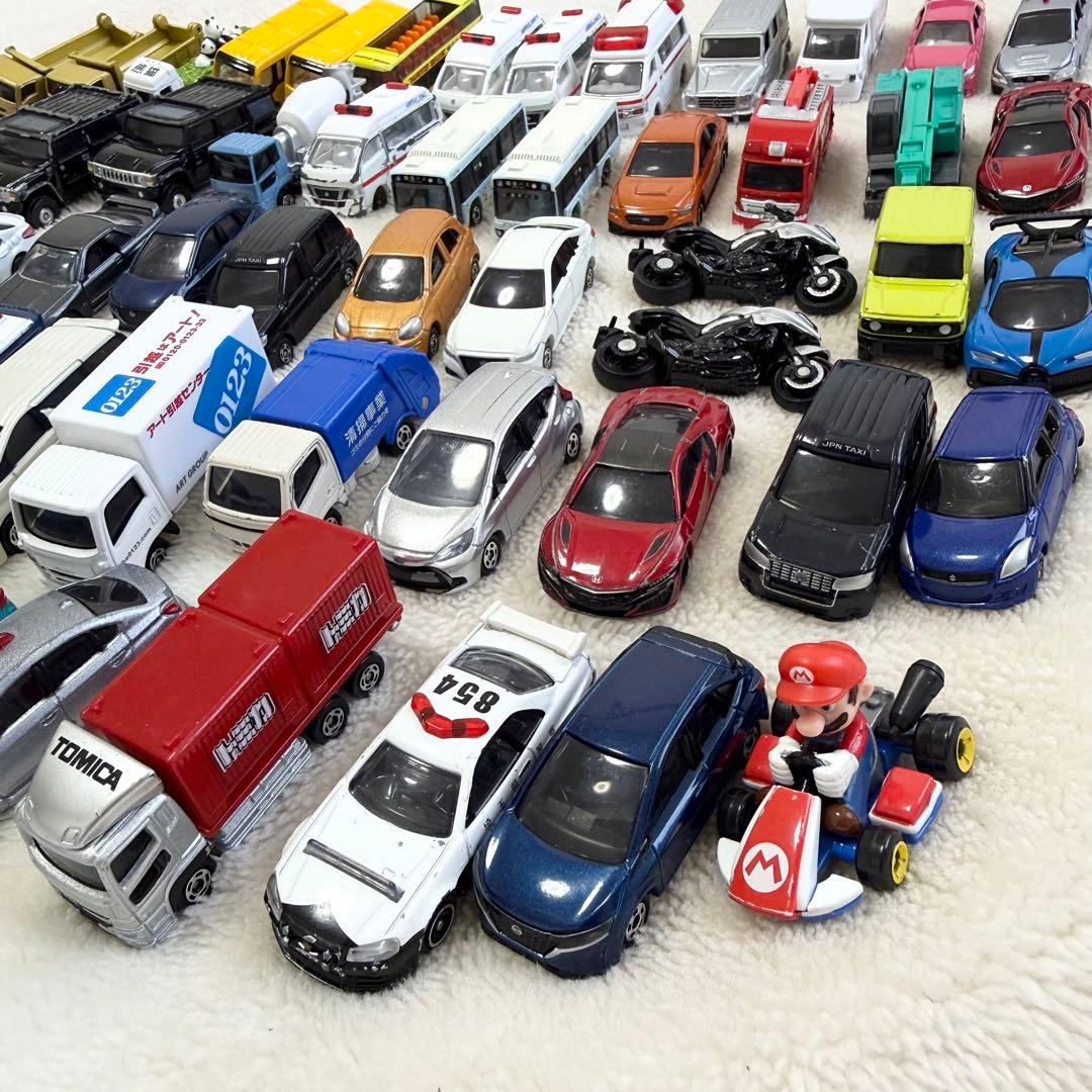 d*9様 トミカ プレミアムトミカ まとめ売り ６１台
