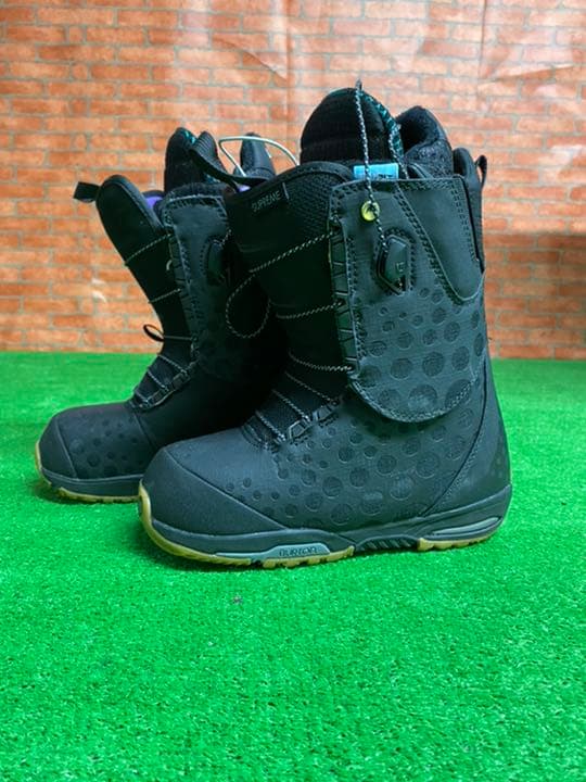 《送料無料》 BURTON スノーボードブーツ　23cm