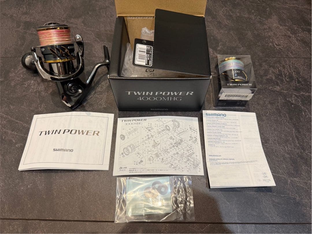 シマノ　ツインパワー　4000MHG 換えスプール付き　美品