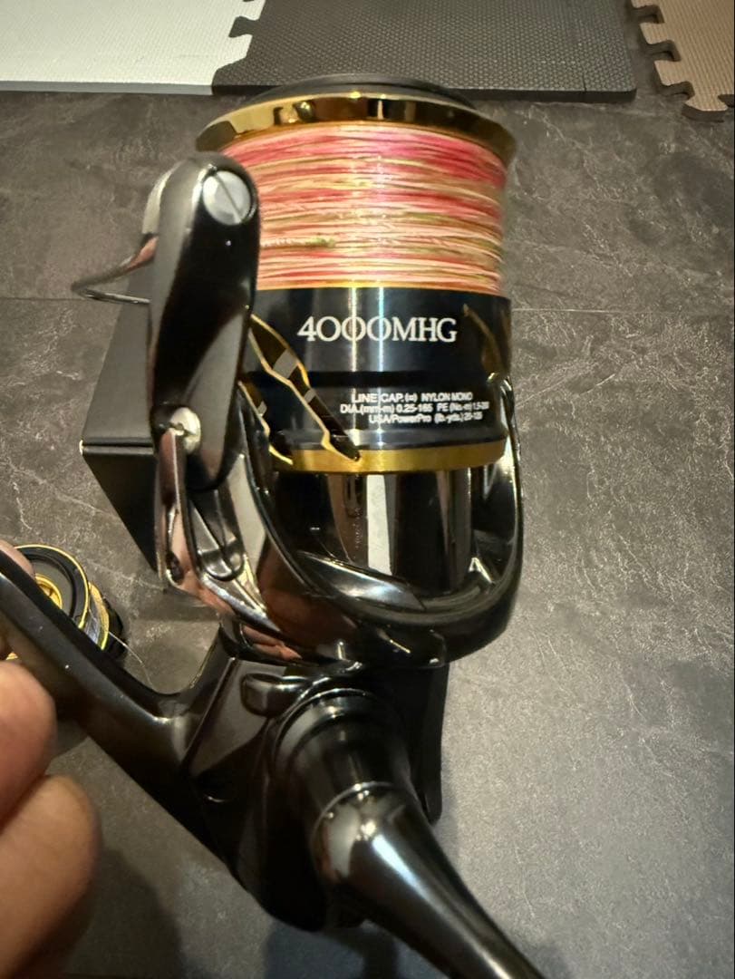 シマノ　ツインパワー　4000MHG 換えスプール付き　美品