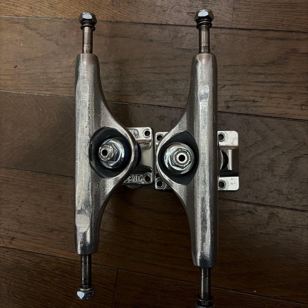 independent Titanium スケートボード トラック 149