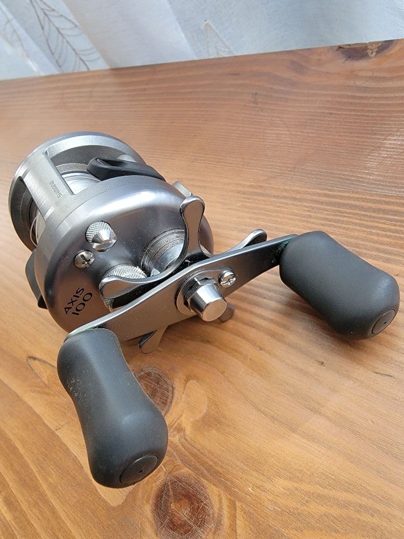 SHIMANO アクシス100 右巻き