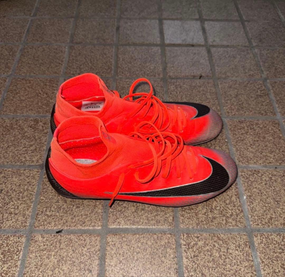 Nike ハイカット サッカーシューズ レッド 25.5