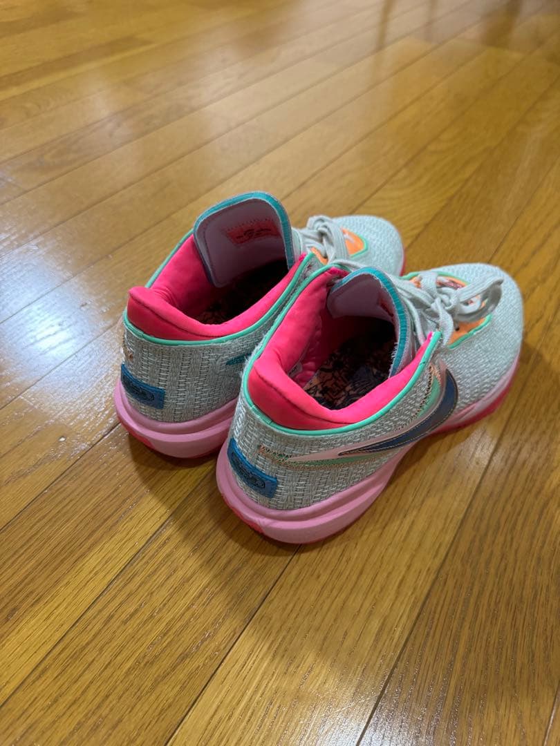 Nike バスケットボールシューズ レブロン20タイムマシン　27.5