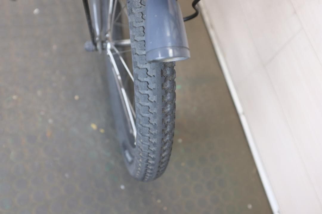 電動自転車BS BIKKE２　20インチ　3段　8.7Ah充電器あり