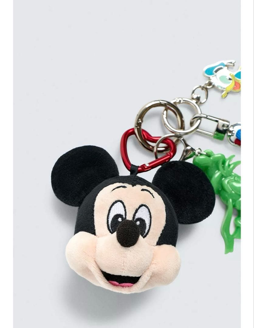 美品 ZARAマルチチャーム キーホルダー ミッキーマウス　完売商品