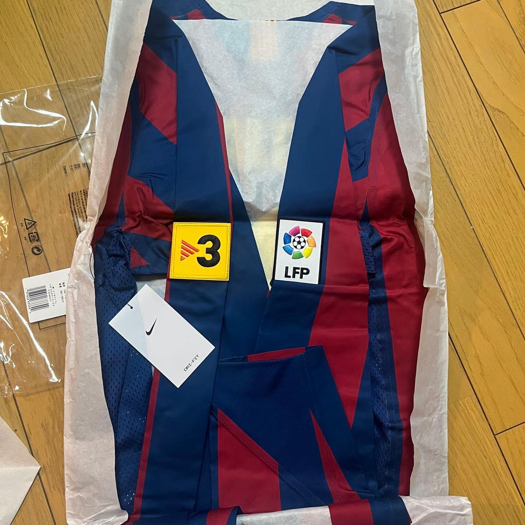 【新品】ロナウジーニョ FCバルセロナ 2005/06 リイシューL サイズ