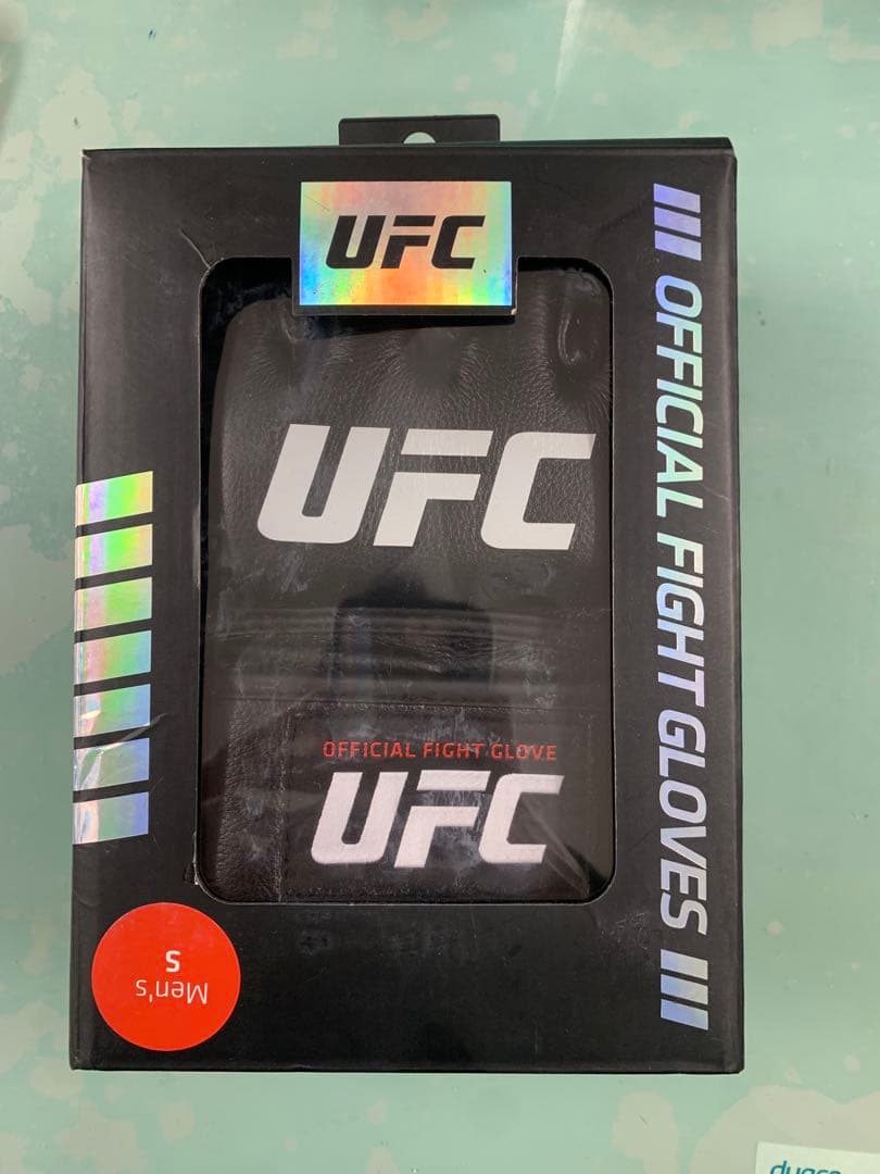 外箱訳ありUFC OFFICIAL FIGHT GLOVES Sサイズ 黒