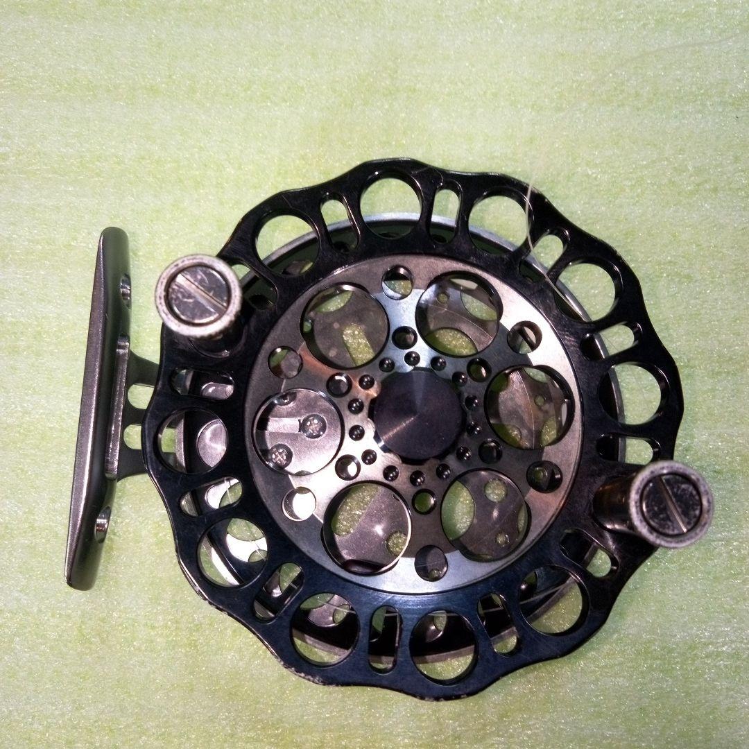 NISSIN Invicta KURODAL RND-BG 85？　リール