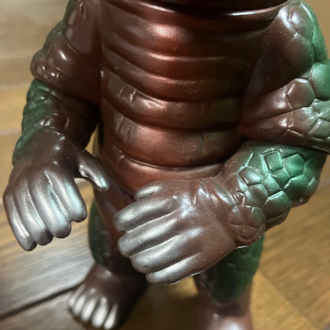 ソフビ アギラ 怪獣郷 やまなや ウルトラセブン ブルマァク マルサン 円谷