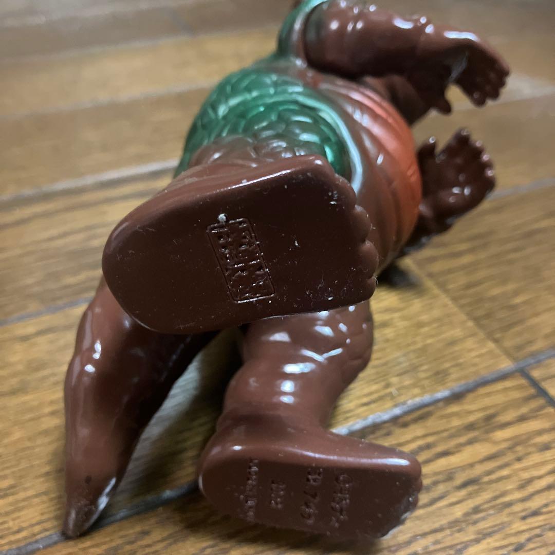 ソフビ アギラ 怪獣郷 やまなや ウルトラセブン ブルマァク マルサン 円谷