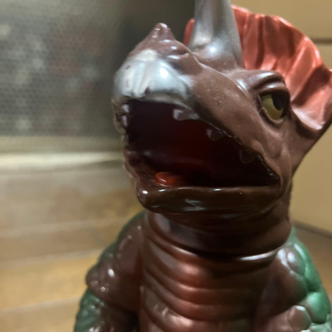 ソフビ アギラ 怪獣郷 やまなや ウルトラセブン ブルマァク マルサン 円谷