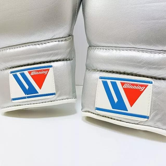 Winning ウイニング ボクシンググローブ 16oz 銀 CO-MS-600