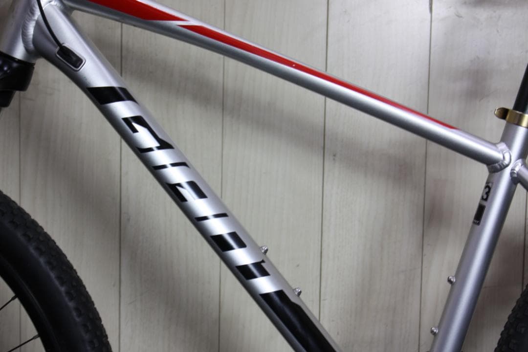 GIANT TALON 27.5インチ 24速 400mm 油圧式MTB