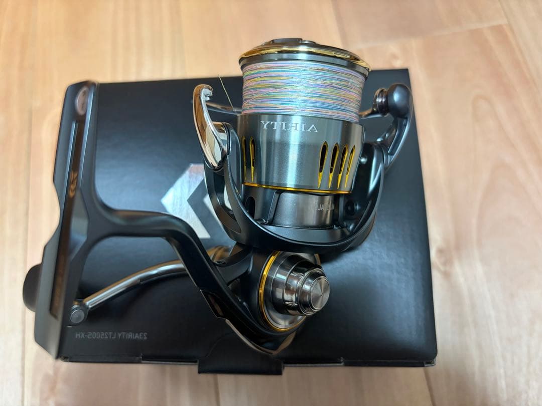 ダイワ AIRITY LT2500S-XH スピニングリール