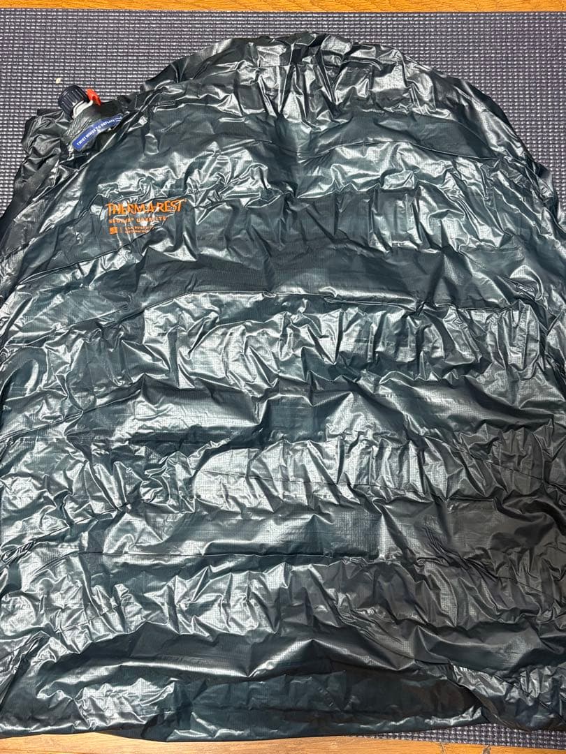 アウトドア寝具 THERMAREST NEO AIR UBERLITE S