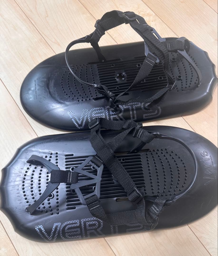 verts バーツ　スノーシュー　黒