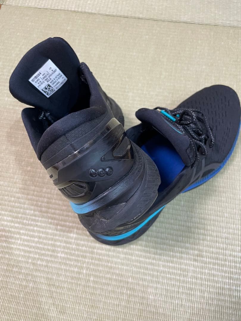 アシックスasics GEL-KAYANO 27 LITE-SHOW 26.0