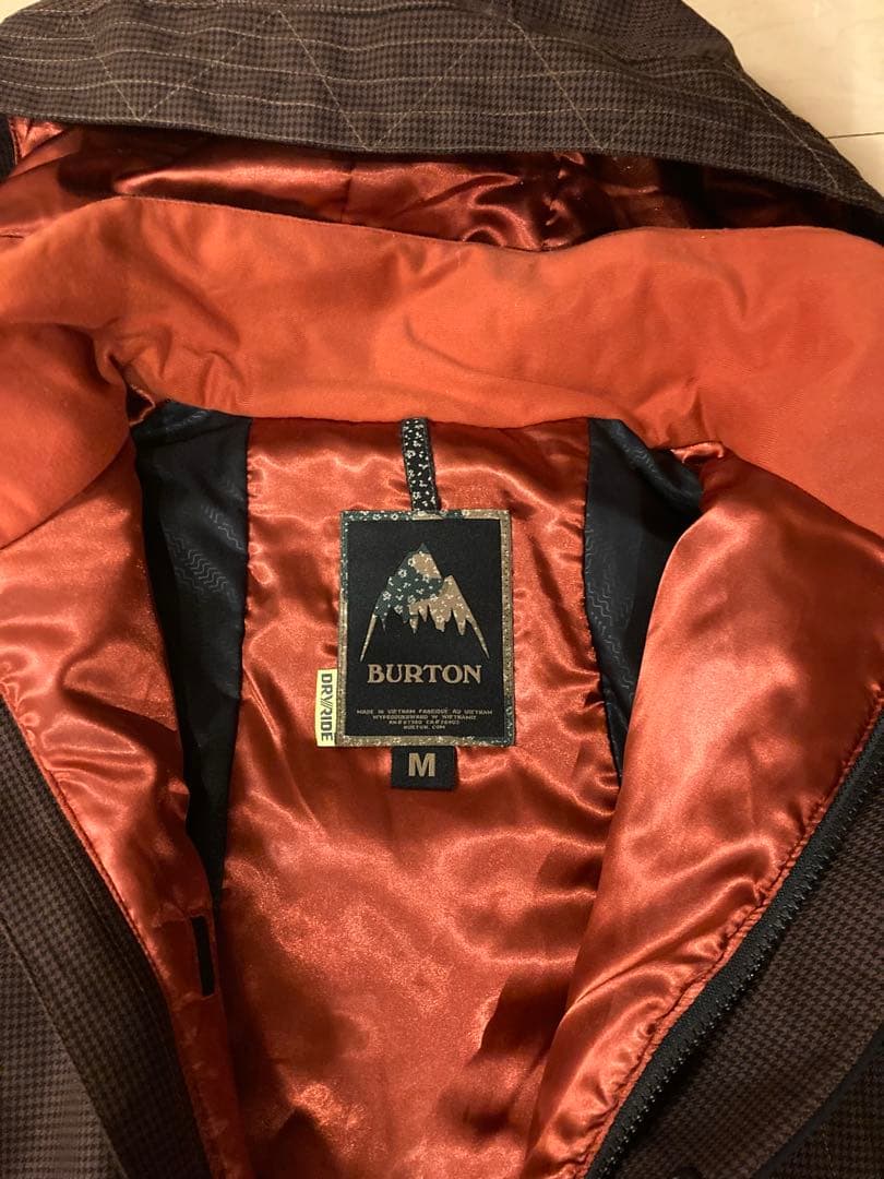 BURTON スノーボードウェア　M