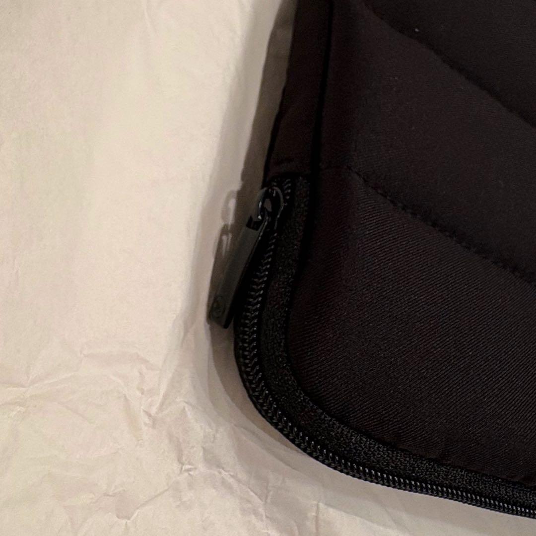 新品未使用　CHANELシャネル パソコンケース