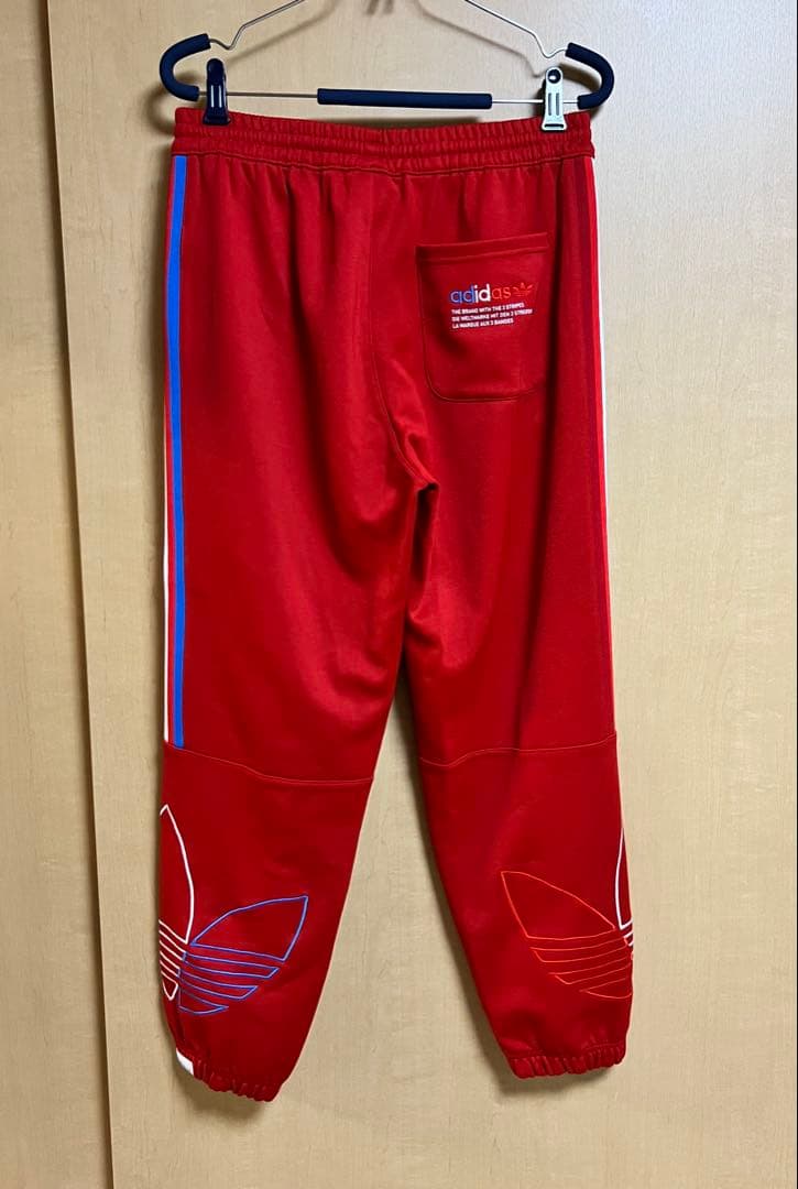 adidas 3ストライプス ジャージパンツ レッド