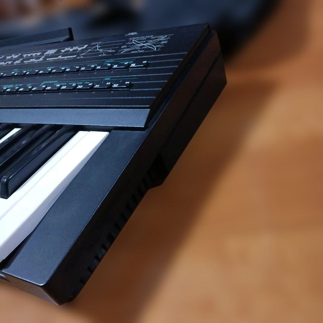 YAMAHA DX7 II-D ジャンク　譜面台　ソフトケース付き