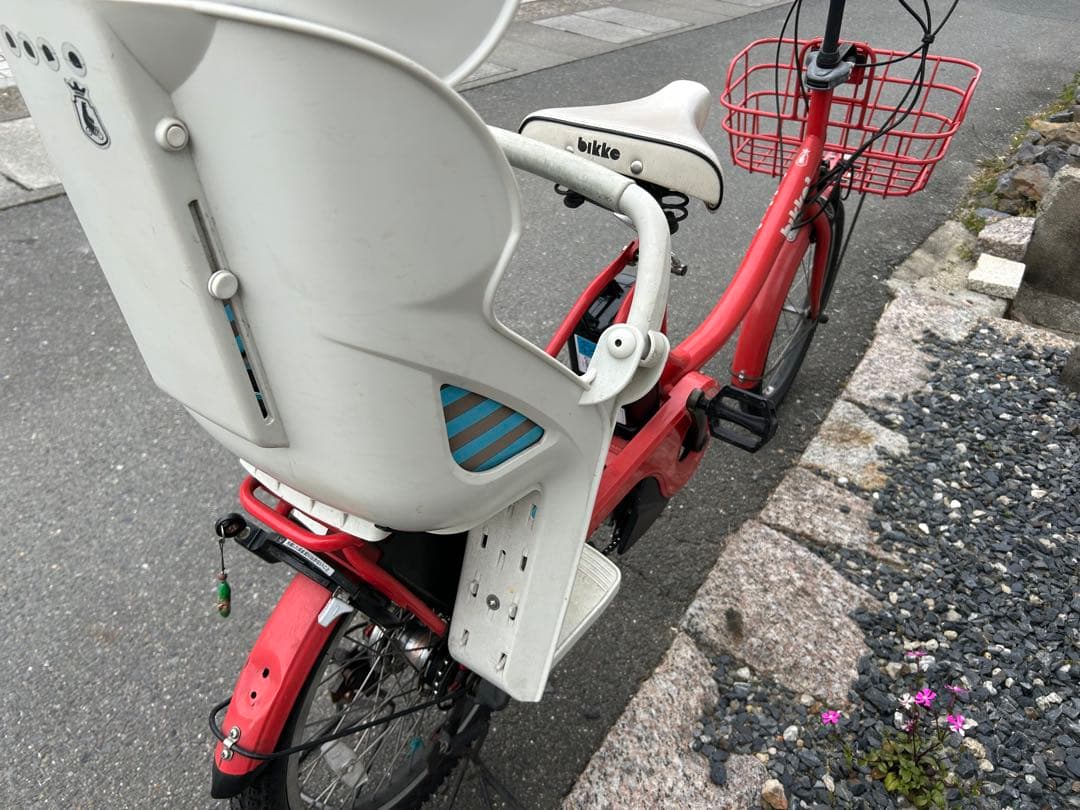 ブリヂストン　ビッケ　赤 電動アシスト自転車 チャイルドシート付き　Bikke