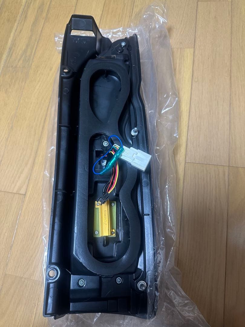 VALENTI ジュエル LEDテールランプ ULTRA γ左側のみ