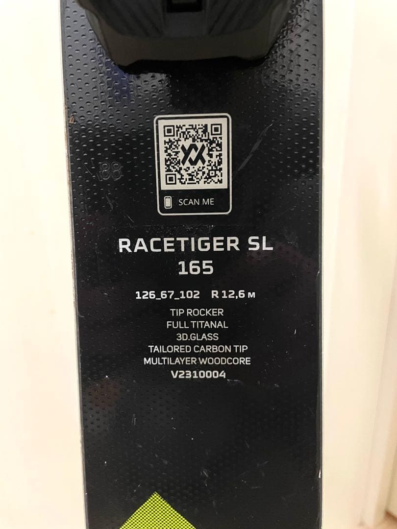 フォルクル　レースタイガー SL スキー板