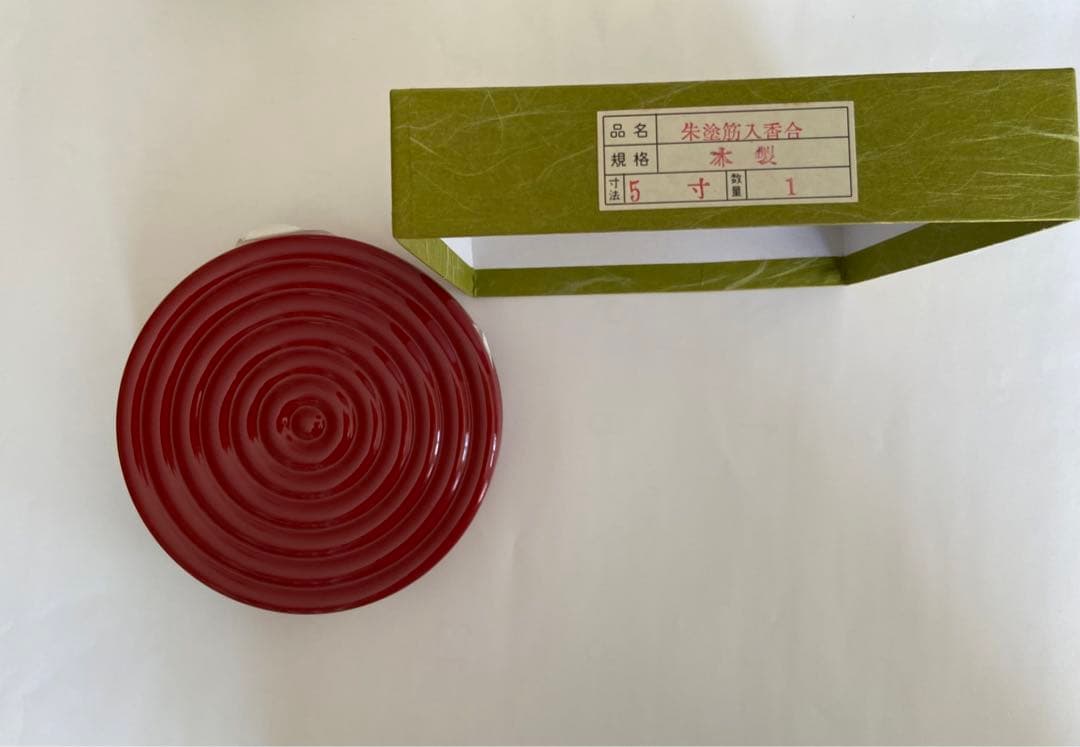 仏具　朱塗筋入香合　5寸