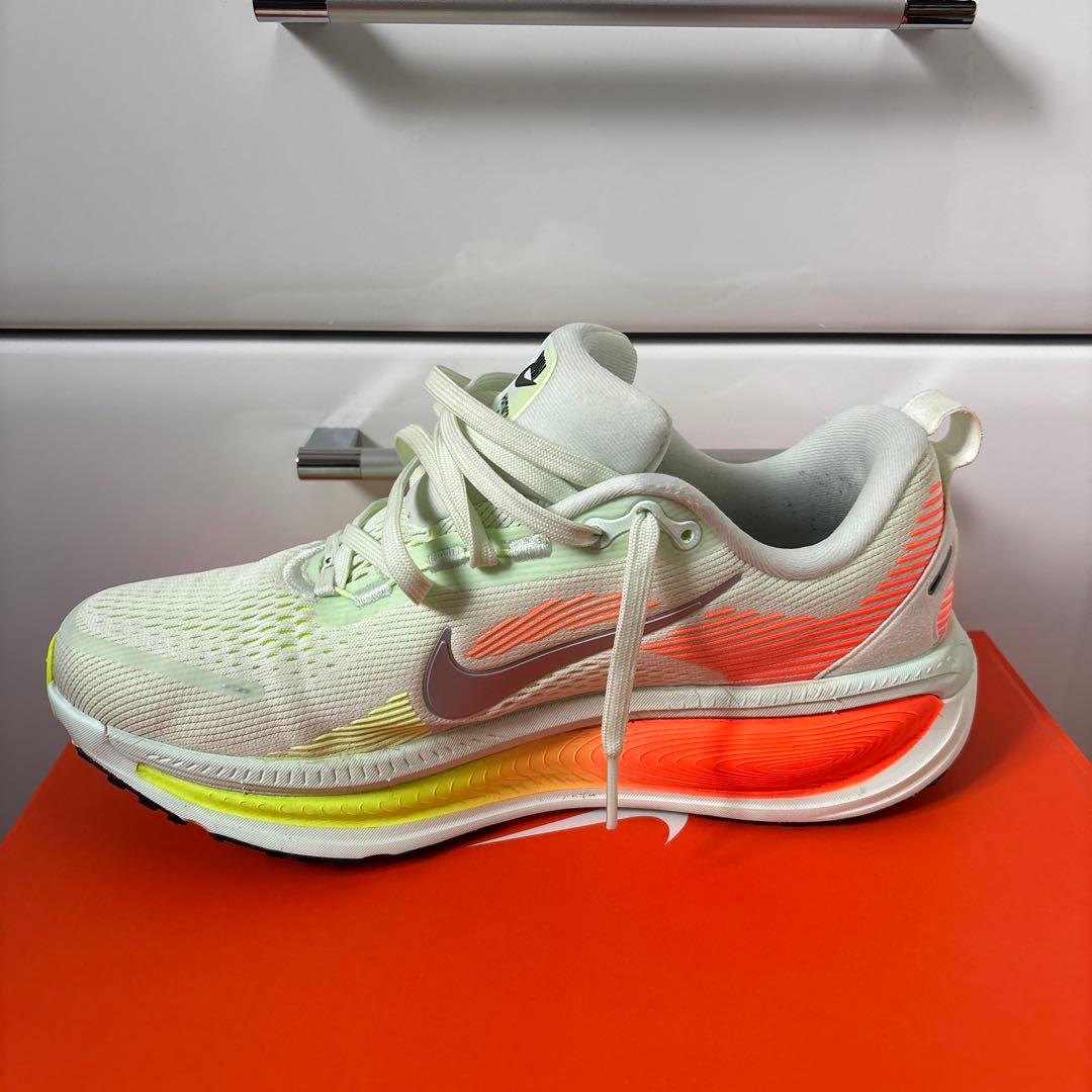 NIKE ボメロ18 26.5cm